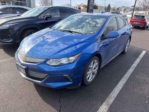Used 2018 Chevrolet Volt Premier w/ Driver Confidence Package image 10