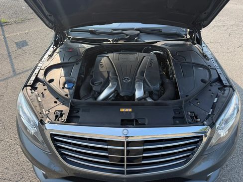 Used 2017 Mercedes-Benz S 550 4MATIC Sedan image 24
