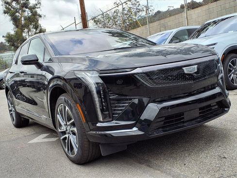 New 2026 Cadillac Optiq Sport 1 image 3