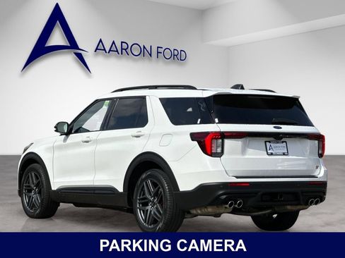 Used 2025 Ford Explorer ST AWD/4WD image 4