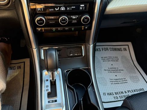 Used 2022 Subaru Ascent Premium w/ Convenience Package image 29