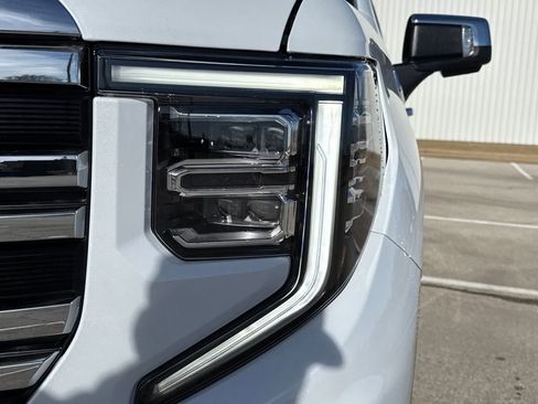 New 2026 GMC Sierra 1500 SLT w/ SLT Premium Plus Package image 11