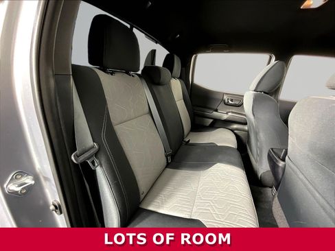 Used 2021 Toyota Tacoma TRD Sport w/ Technology Package AWD/4WD image 24