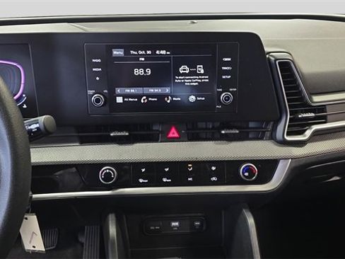 Used 2023 Kia Sportage LX image 21