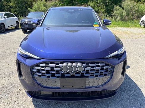 Certified 2025 Audi Q5 Premium w/ Premium Plus AWD/4WD image 2