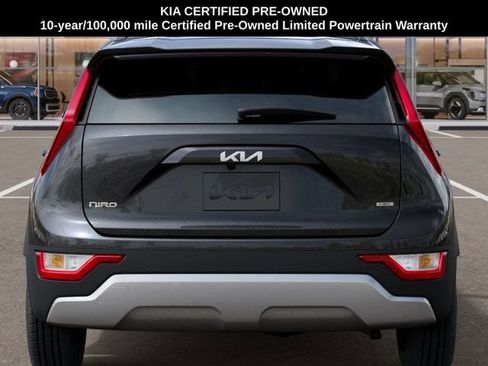Certified 2025 Kia Niro EX FWD image 13
