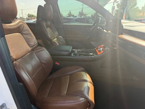 Used 2021 Lincoln Aviator Reserve w/ Equipment Group 208A AWD/4WD image 36