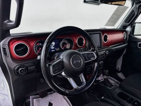 Used 2021 Jeep Wrangler Rubicon AWD/4WD image 10