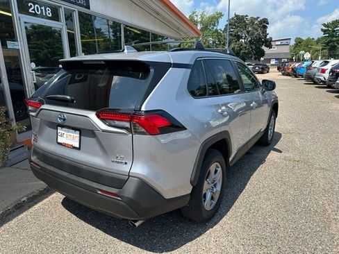 Used 2022 Toyota RAV4 LE AWD/4WD image 7