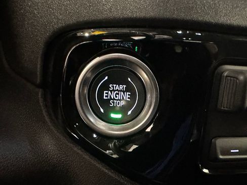Used 2025 GMC Sierra 1500 Elevation AWD/4WD image 31