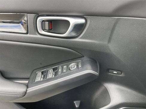 Certified 2025 Honda Civic Sport image 22