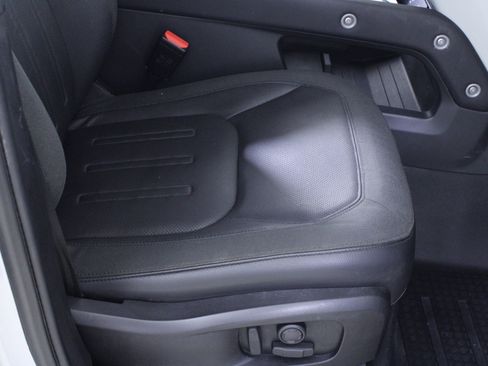 Used 2020 Land Rover Defender 110 First Edition image 19