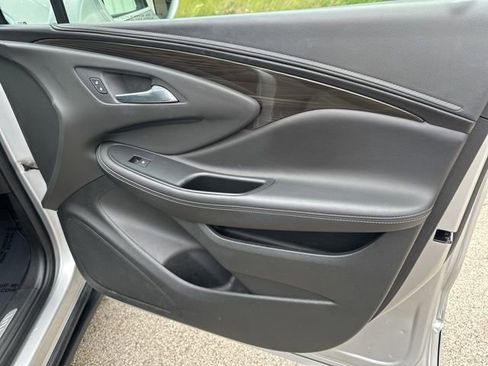 Used 2019 Buick Envision Essence AWD/4WD image 41