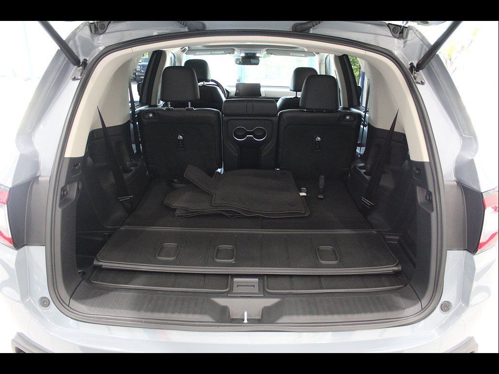Certified 2025 Honda Pilot Touring image 20