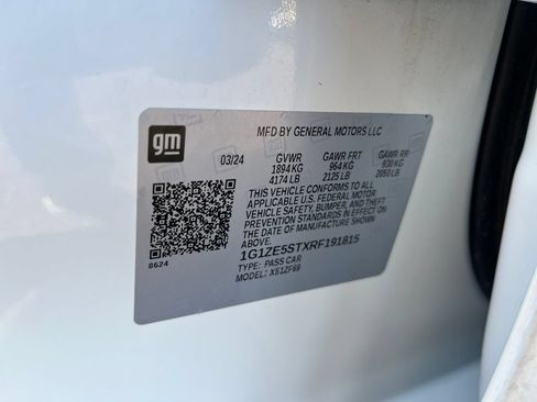 Used 2024 Chevrolet Malibu LT FWD image 30