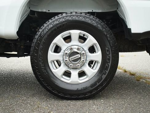 Used 2024 Ford F350 XLT w/ FX4 Off-Road Package AWD/4WD image 30