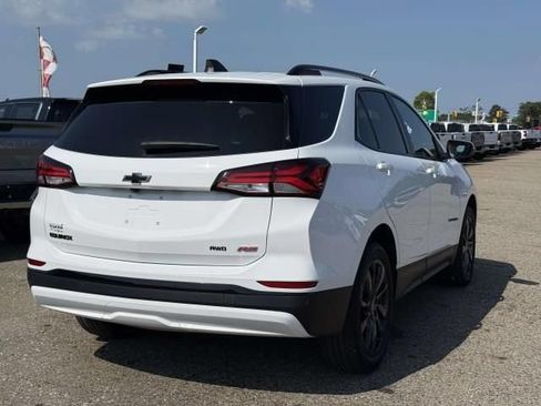 Used 2024 Chevrolet Equinox RS AWD/4WD image 5
