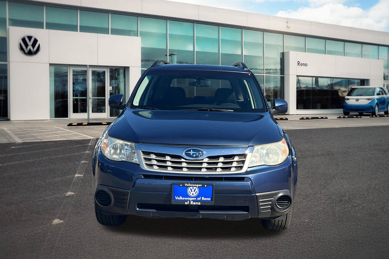 Used 2011 Subaru Forester 2.5X Premium w/ All-Weather Pkg AWD/4WD image 2