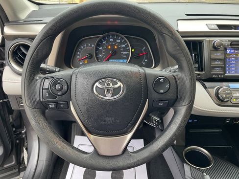 Used 2013 Toyota RAV4 XLE FWD image 44
