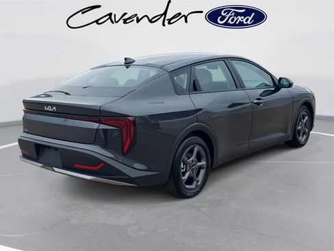 Used 2025 Kia K4 LXS image 5