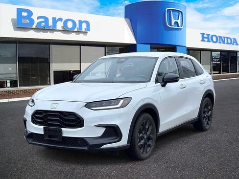 Used 2024 Honda HR-V Sport image 2