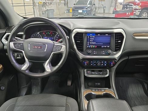 Used 2021 GMC Acadia SLE w/ Driver Convenience Package image 4