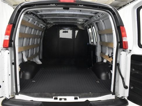 Used 2024 Chevrolet Express 2500 w/ Driver Convenience Package image 16