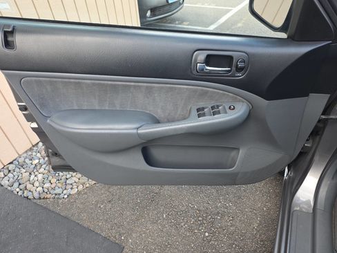 Used 2004 Honda Civic LX image 12