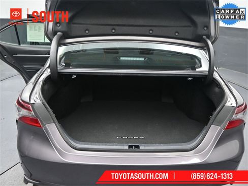 Used 2024 Toyota Camry SE image 30
