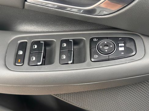 Used 2023 Hyundai Sonata SEL Plus w/ Preferred Accessory Package image 24