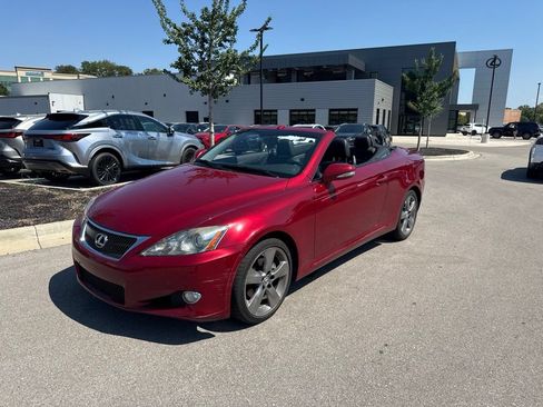 Used 2010 Lexus IS 250C RWD image 8