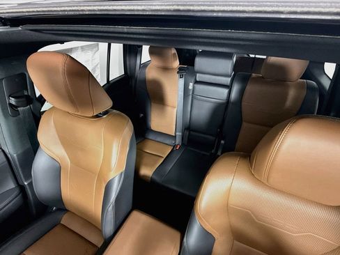 Used 2024 Lexus GX 550 w/ Accessory Package (Z1) AWD/4WD image 31