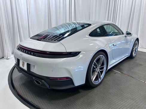 Certified 2025 Porsche 911 Carrera RWD image 28