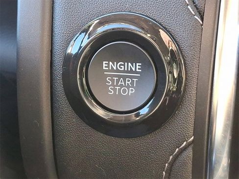 Used 2025 Ford Expedition Max Platinum image 25