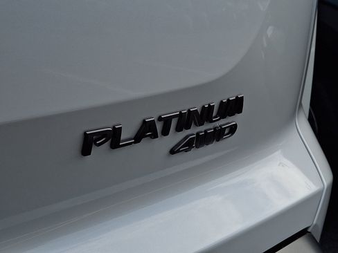New 2026 Nissan Pathfinder Platinum AWD/4WD image 6