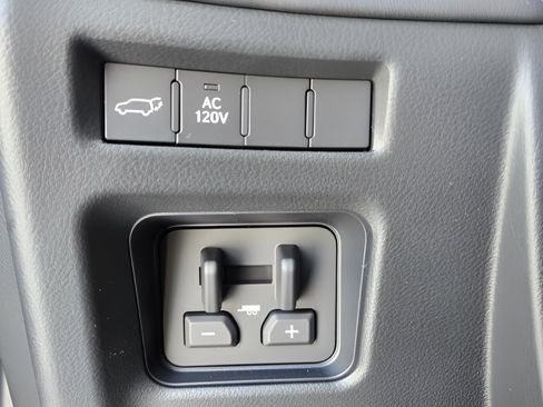 New 2026 Lexus LX 700h Luxury AWD/4WD image 14