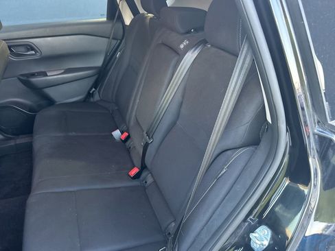 Used 2024 Nissan Rogue S FWD image 13