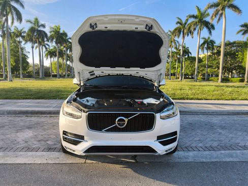 Used 2016 Volvo XC90 T6 Momentum w/ Momentum Plus Package AWD/4WD image 45