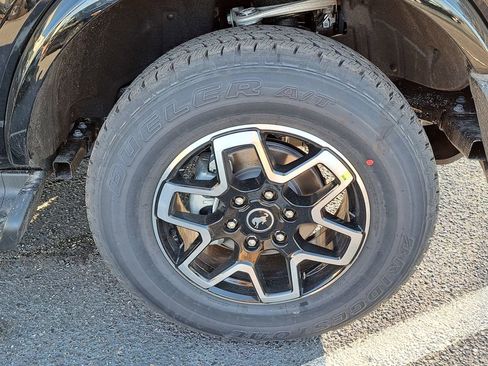 New 2025 Ford Bronco Outer Banks AWD/4WD image 16