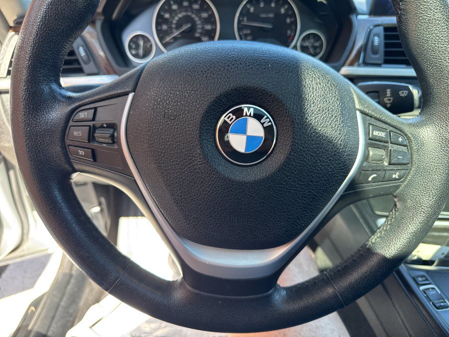 Used 2015 BMW 328i xDrive Sedan AWD/4WD image 25