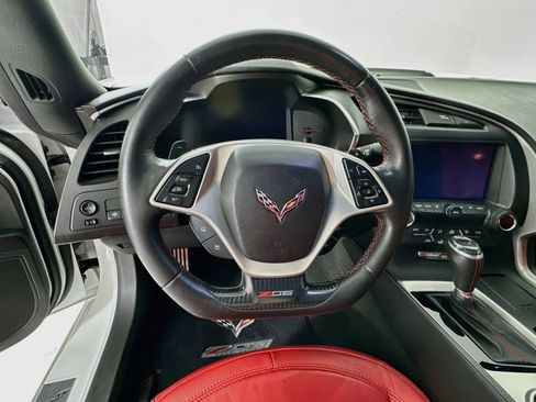 Used 2016 Chevrolet Corvette Z06 w/ Z07 Performance Package RWD image 12