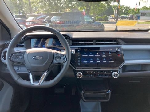 New 2027 Chevrolet Bolt LT w/ Comfort Package FWD image 5