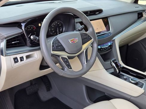 Certified 2023 Cadillac XT5 Premium Luxury image 10