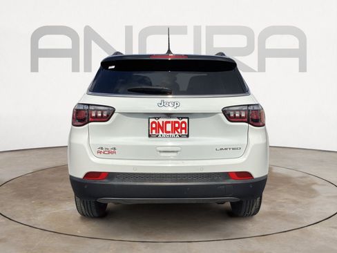 Used 2024 Jeep Compass Limited AWD/4WD image 12
