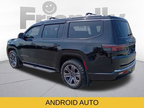 Used 2023 Jeep Wagoneer 4WD w/ Premium Group I image 7