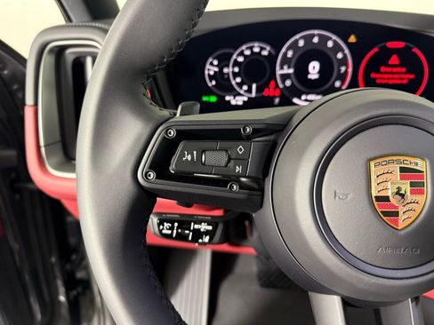 New 2026 Porsche Cayenne Coupe image 38