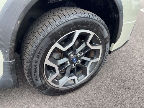Used 2017 Subaru Crosstrek 2.0i Limited AWD/4WD image 10
