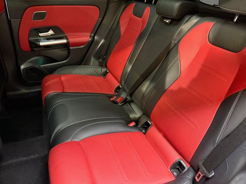 Used 2021 Mercedes-Benz GLA 45 AMG 4MATIC image 51