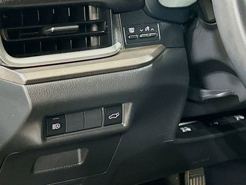 Used 2025 Toyota Grand Highlander AWD image 8