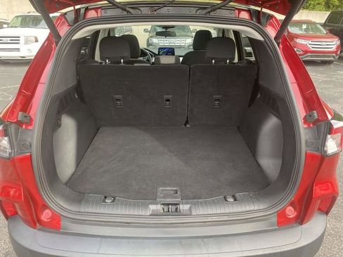 Certified 2022 Ford Escape SE w/ SE Sport Appearance Package FWD image 12